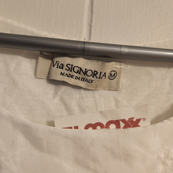 5/$10 NWT 3/4 bell sleeve white light weight blouse - Picture 3 of 8